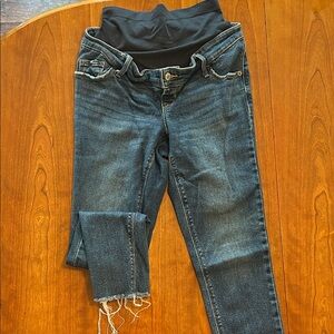 Old Navy Maternity skinny jeans